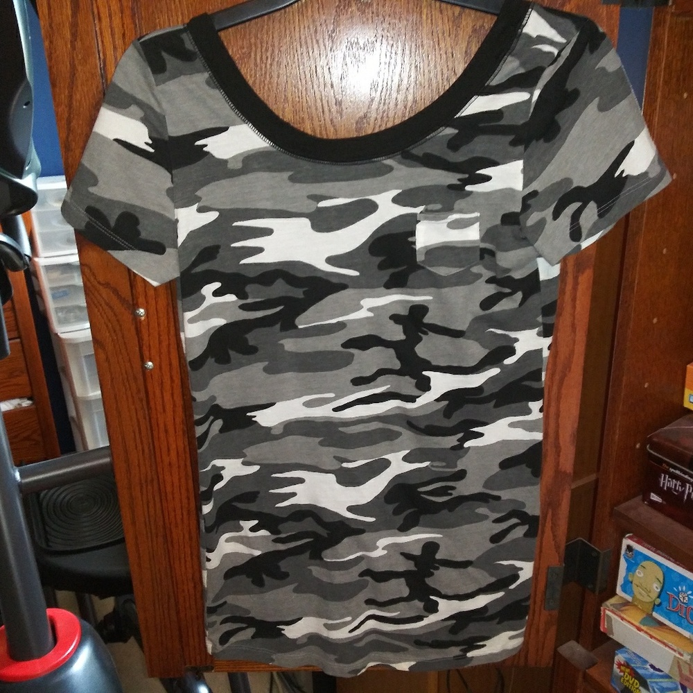 Urban Outfitters camo tee